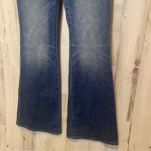 Madewell Flea Market Flare High Rise Jeans -Medium Whiskered Stone Wash size 26 - Picture 2 of 11